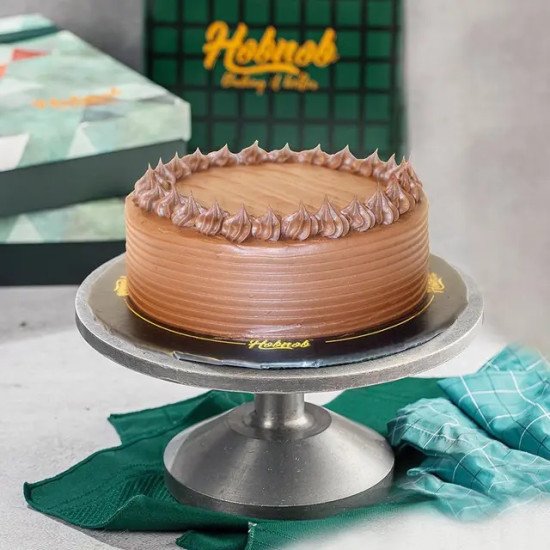 2lbs Rich Chocolate Cake from Hobnob