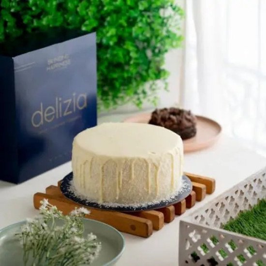 2.5lbs Raffaello Cake from Delizia